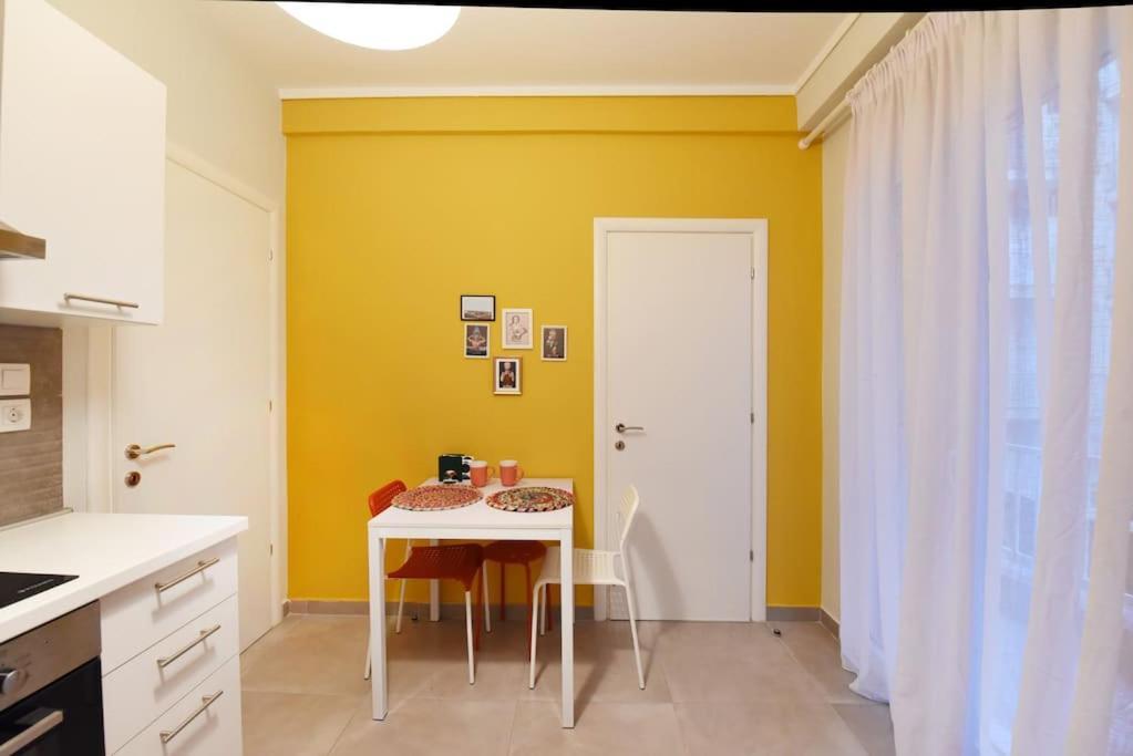 The Muse, Colorful Cozy Flat On Mitropoleos Downtown Apartment Thessaloniki Exterior photo